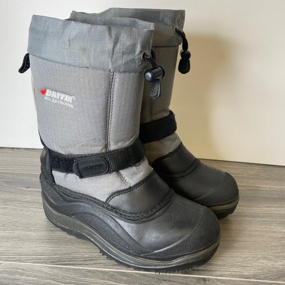 Baffin Kids Insulated Winter Snow Boots Size 3 Black Grey